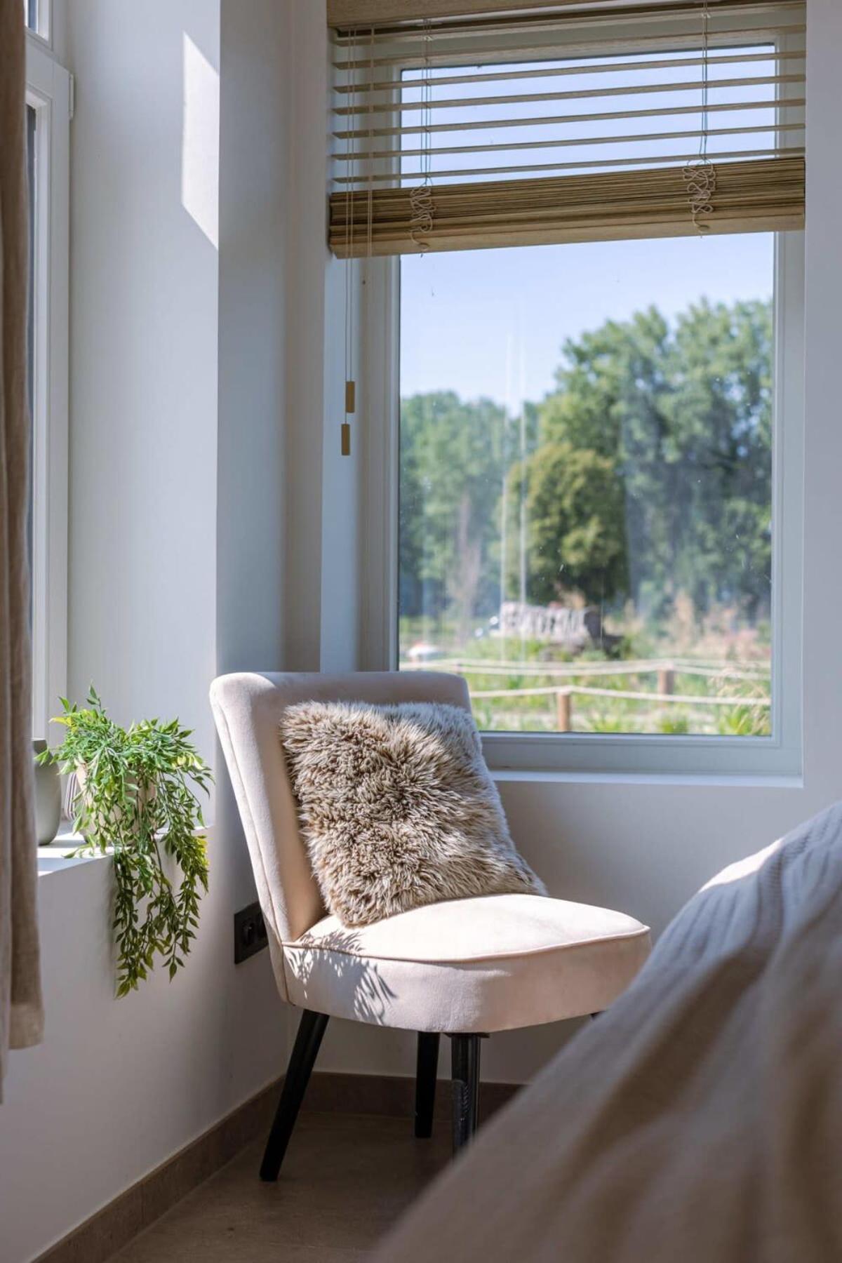 Huswell - Lord - Charming Double Room At Ranch "De Blauwe Zaal" Bruges Exterior photo
